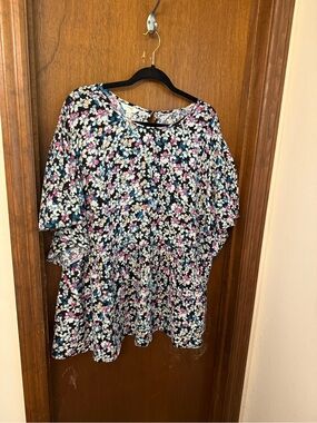 Terra & Sky Navy Floral Peplum Tunic with Pink & White Flowers Size 1X